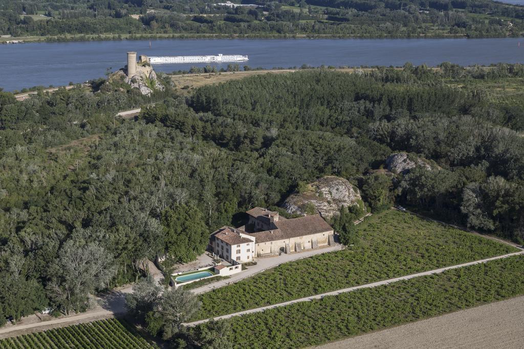 Espace De L'Hers Chateauneuf-du-Pape Exterior photo